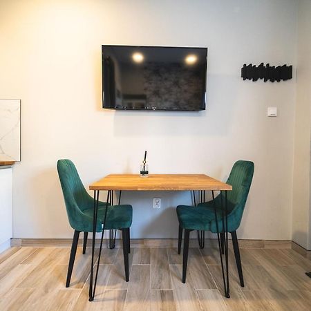 Kolorowe Apartamenty W Mielnie! 350M Od Plazy - 100M Od Jeziora! Мельно Экстерьер фото