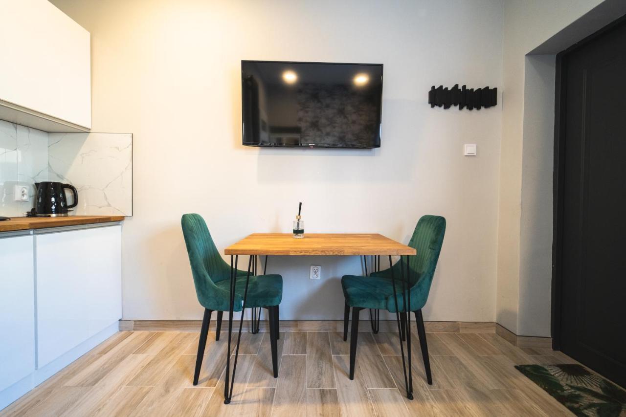 Kolorowe Apartamenty W Mielnie! 350M Od Plazy - 100M Od Jeziora! Мельно Экстерьер фото